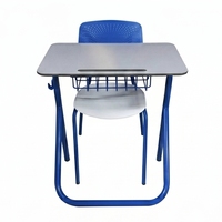 Bureau d'école moderne ARSU avec pieds en métal en forme de T, chaise noire, plateau en bois blanc, durable, garantie de 2 ans pour une utilisation en classe