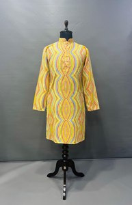 พร้อมที่จะซื้อพิมพ์ลายสีสันสดใสมากที่สุด Diwali & Holi ยาวถึงเข่าพิเศษเทศกาลผู้ชายสวมใส่ kurta พร้อมขนาดบวกและมี4สีให้เลือก - Product Image 4