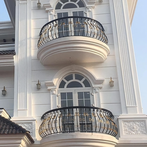 Idées de décoration de balcon créatives Transformez votre balcon avec des balustrades élégantes et des conceptions intérieures - Product Image 6