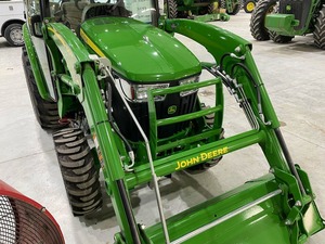 Proveedor Verificado de Tractores John Deere 3046R 2024 Listos para Venta y Entrega - Product Image 2