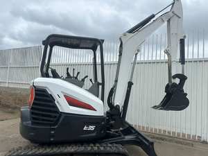 รถขุดตีนตะขาบสำหรับฟาร์ม S331แมวบ๊อบแคทเครื่องขุดขนาดเล็กความจุ3ตันรองรับมาตรฐาน - Product Image 4