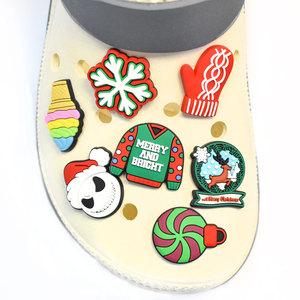 Autocollants <span class=keywords><strong>de</strong></span> chaussures populaires broches Pvc décoration coloré personnalisé breloques <span class=keywords><strong>de</strong></span> chaussures <span class=keywords><strong>de</strong></span> noël breloque <span class=keywords><strong>de</strong></span> sabot personnalisé - Product Image 1