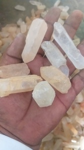 Pointe de cristal de quartz brut naturel, pierre de guérison, énergie spirituelle, méditation, Reiki, décoration, cadeau, fabrication de bijoux - Product Image 5