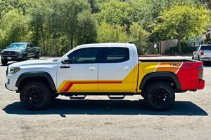 TOYOTA TACOMA TRD PRO DOUBLE CAB 4X4 2020 D'OCCASION (LHD/RHD) - Product Image 4