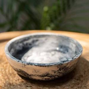 Resin Eco-Friendly Polished <b>Serving</b> <b>Bowl</b> with Glossy Texture and Fine Edge Design for Home Kitchen Party or Gift Use - Product Image 2