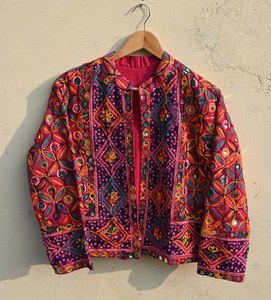 Veste en coton indienne faite à la main, brodée de Phulkari, pour femmes - Product Image 5