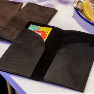 Soporte de cuero para recibos de productos de cuero de hotel personalizado soporte de cheque de restaurante restaurantes cheque de invitados soporte de cuero para restaurantes - Product Image 3