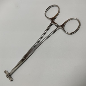 Venta al por mayor de Piercing para el cuerpo Tragus Bucket end fórceps alemán de acero inoxidable Piercing Clamp Pierceps Skin Piercing Plier - Product Image 2