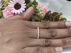 แหวนแต่งงานแบบครึ่งวงกลมประดับเพชรทรงกลมและทรงมาร์คีส์ น้ำหนัก 0.40 กะรัต เพชรเพาะเลี้ยงในห้องปฏิบัติการ ทองคำแท้ 10K สีเหลือง รับรองโดย IGI - Product Image 3