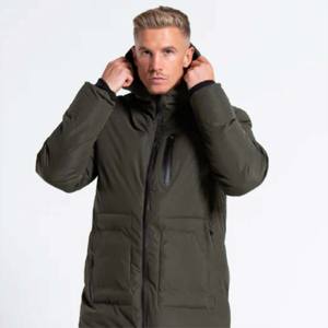 Elegante Chaqueta larga para hombre con diseño ajustado y material resistente al agua para protección contra todo tipo de clima - Product Image 5