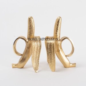 Aluminio fundido de alto grado chapado en oro pelado plátano diseñador mesa de comedor decoración y centro de mesa escultura en el precio más bajo - Product Image 4