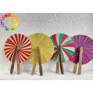 พัดหวายทรงกลมเป็นมิตรกับสิ่งแวดล้อมลายใบปาล์มสีสันสดใสสำหรับระบายความร้อน & ตกแต่งในฤดูร้อน - Product Image 1