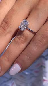 Lab Grown IGI Certified Luxurious Halo Pave Setting Anillo de compromiso de Plata de Ley 925 Anillo de regalo fino de diamante de corte ovalado para - Product Image 3