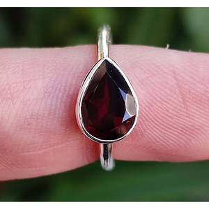 Handmade Women's Cute <b>Ring</b> Natural Red <b>Garnet</b> 925 Sterling <b>Silver</b> January Birthstone Gift Pear Shape - Product Image 2