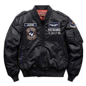 Chaqueta de hombre de calidad superior Tarifa barata ligera Completamente personalizada antiarrugas con insignias Chaquetas de diferentes colores - Product Image 4