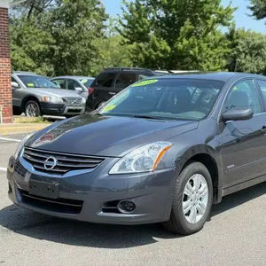 Nissan Altima 2010 d'occasion.... Hybride - Product Image 1
