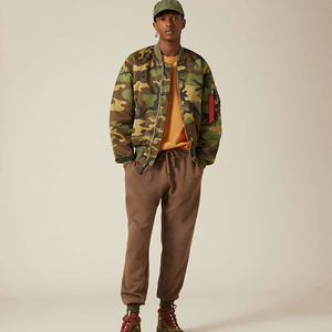 Chaqueta Bomber de Invierno de Lona Personalizada de Alta Calidad para Hombre, Diseño Reversible con Logotipo Frontal, Estilo Urbano, Forro de Algodón - Product Image 4