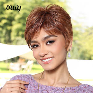 วิกผมสังเคราะห์ทรงพิกซี่สั้นสีน้ำตาลอ่อนแบบลูกไม้ด้านหน้า ยี่ห้อ Bella-DWY รุ่น Free Part Copper พร้อมลอนคลายสำหรับผู้หญิง - Product Image 4