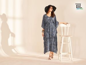 เสื้อคลุมคาฟตันฝรั่งเศสแบบหนักพร้อมใส่สบายเหมาะสำหรับใส่ตอนเย็นจากผู้ผลิตอินเดีย