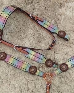 Ensemble de clous de cheval en cuir de luxe de qualité supérieure pour collier de poitrine saisonnier et têtière de cheval de trait occidental avec logo personnalisé - Product Image 5