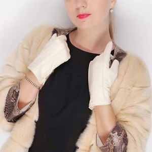 ถุงมือขับรถหนัง PU แบบเต็มนิ้ว หน้าจอสัมผัสได้ สีดำ ให้ความอบอุ่น ยืดหยุ่น - Product Image 2