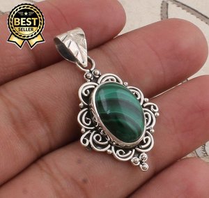 Collier en argent sterling 925 avec pierre précieuse de malachite naturelle Collier ovale pour filles en plaqué or de haute qualité - Product Image 2