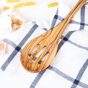 Cuchara ranurada de madera de olivo rústico Premium hecha a mano, utensilio ecológico duradero para uso en la cocina, para revolver y servir - Product Image 5