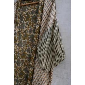 Chaqueta Kimono Corta hasta la Rodilla de Talla Grande, con Parches de Seda, Estampado Indio Hecho a Mano, Bata Bohemia para Dormir y Descansar - Product Image 3