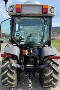 2025 DEUTZ FAHR 3060 TRACTEUR - Product Image 4