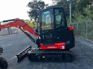 Excavatrice Kubota KX040-5 de qualité supérieure, prix de gros, achat en ligne, livraison rapide, machine parfaite à vendre. - Product Image 3