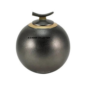 สินค้ามาใหม่แผ่นโลหะอลูมิเนียมทรงกลมเคลือบเงาสำหรับผู้ใหญ่ขี้เถ้าโกศเคลือบสีดำเงา - Product Image 1