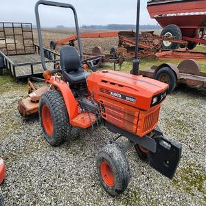 Pour les pièces de tracteur de qualité supérieure Kubota B5200 livraison rapide et pompe à composants de base de service exceptionnel en stock maintenant - Product Image 6