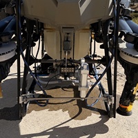 Drone de nettoyage intensif avec contrôle du débit d'eau pour le lavage et le nettoyage des sites, drone de nettoyage aérien pour drone T70p