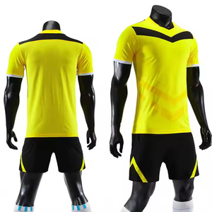 Vêtements de football pour hommes à séchage rapide personnalisés de haute qualité uniformes de maillot de football rétro unis ensemble d'entraînement d'équipe personnalisé - Product Image 1