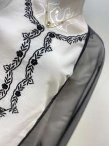 Nouvel arrivage de Bollywood Roman Silk Kurta Set pour femmes Costume Dupatta brodé Tendance pour les fêtes d'été Bon marché Offre en gros - Product Image 6