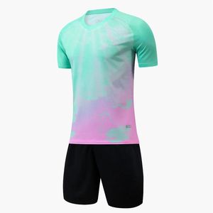 Uniforme de fútbol profesional Unisex 100% algodón conjunto de alta calidad con mangas cortas logotipo frontal de corte automatizado servicio OEM - Product Image 1