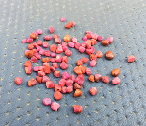 50 mảnh nhỏ thô đá quý kích thước 2-4mm tự nhiên màu đỏ <span class=keywords><strong>ruby</strong></span> Nguyên Chính hãng <span class=keywords><strong>Ruby</strong></span> thô July Birthstone nguyên Đỏ <span class=keywords><strong>Ruby</strong></span> chưa được điều trị pha lê - Product Image 4