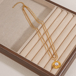 Collier pendentif fleur en perles artificielles plaqué or 18 carats en acier inoxydable 304 pour femmes, imperméable, pour tenues modernes - Product Image 6