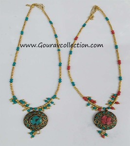 Collar de cuentas de piedra con colgante de mosaico de joyería de estilo étnico bohemio personalizado al por mayor, collar de cuentas para mujeres y niñas europeas, al por mayor - Product Image 1