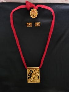 Acheter collier boucles d'oreilles bague sertie de 22K plaqué or ensemble de bijoux de style de luxe à vendre par les exportateurs indiens - Product Image 2