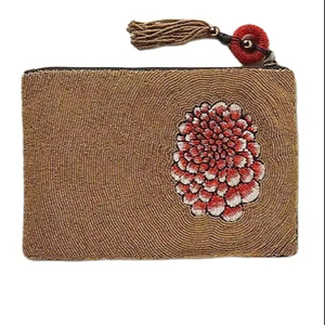 Elegante monedero bordado con cuentas a la moda y el último diseño Adornos de cuentas Accesorios decorativos Bolsa de inspiración vintage - Product Image 2