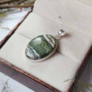 Pendentif artisanal en opale verte Sez Cabochon, bijoux en argent sterling 925 pour collier - Product Image 5