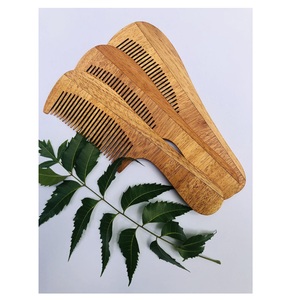 Top Quality Hot Customized Handcrafted <b>Wooden</b> <b>Comb</b> Solid Latest Eco-Friendly Natural Finish Made in India for Styling Hair - Product Image 2
