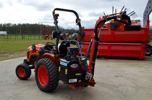 Tractores Agrícolas Multifuncionales Kubota M70 4WD 4x4 con Tracción en las Cuatro Ruedas, Mini Tractor - Product Image 2