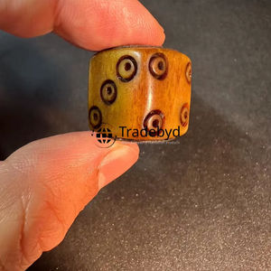 Dés polyédriques en os de qualité supérieure, moulés, écologiques, durables, 7 pièces pour les jeux de rôle, les jeux de société, les collectionneurs, Tradebyd - Product Image 1