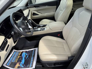 รถยนต์มือสองสภาพดี ปี 2023 รุ่น Q-X60 LUXE AWD SUV เกียร์อัตโนมัติ 9 สปีด เครื่องยนต์ V6 295 แรงม้า พร้อมส่ง - Product Image 6