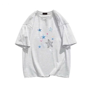 Camiseta de algodón Premium 100% para hombre, tela elástica de 240g, secado rápido, respetuosa con el medio ambiente, Color personalizado, logotipo frontal, estampado gráfico de dibujos animados - Product Image 2