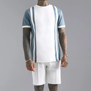 Conjunto de camiseta y pantalón corto de algodón pesado personalizado conjunto de camisetas de lujo para hombre de talla grande con logotipo transpirable liso de gran tamaño - Product Image 1