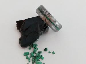 Bague de mariage personnalisable en acier damas, malachite brute, obsidienne, anneaux de mode, couteaux de qualité bricolage, fabricant OEM pour hommes - Product Image 5