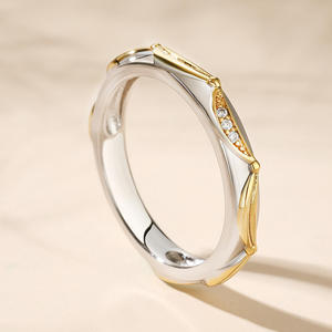 Bague de mariage pour femme Jeulia en argent sterling avec design jupe épanouie - Product Image 6